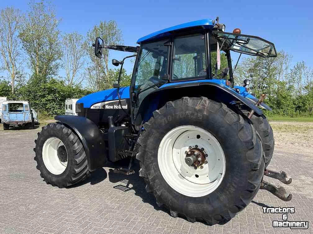 Traktoren New Holland TM 175