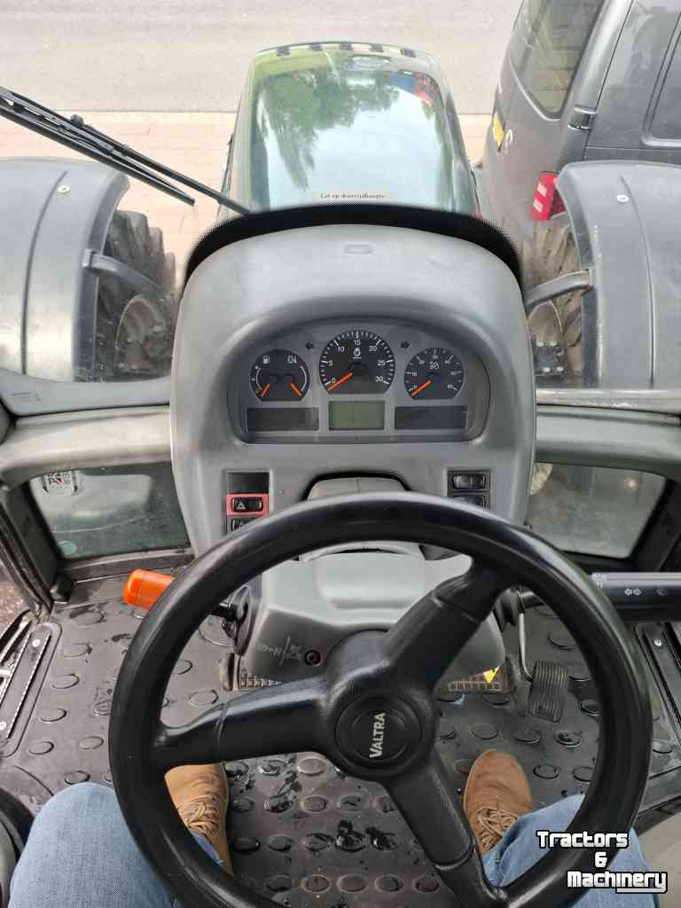 Traktoren Valtra T202