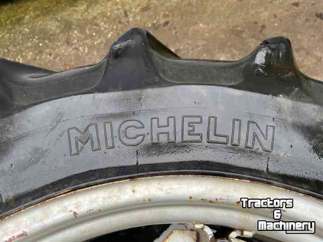 Wielen, Banden, Velgen & Afstandsringen Michelin 12.4R32