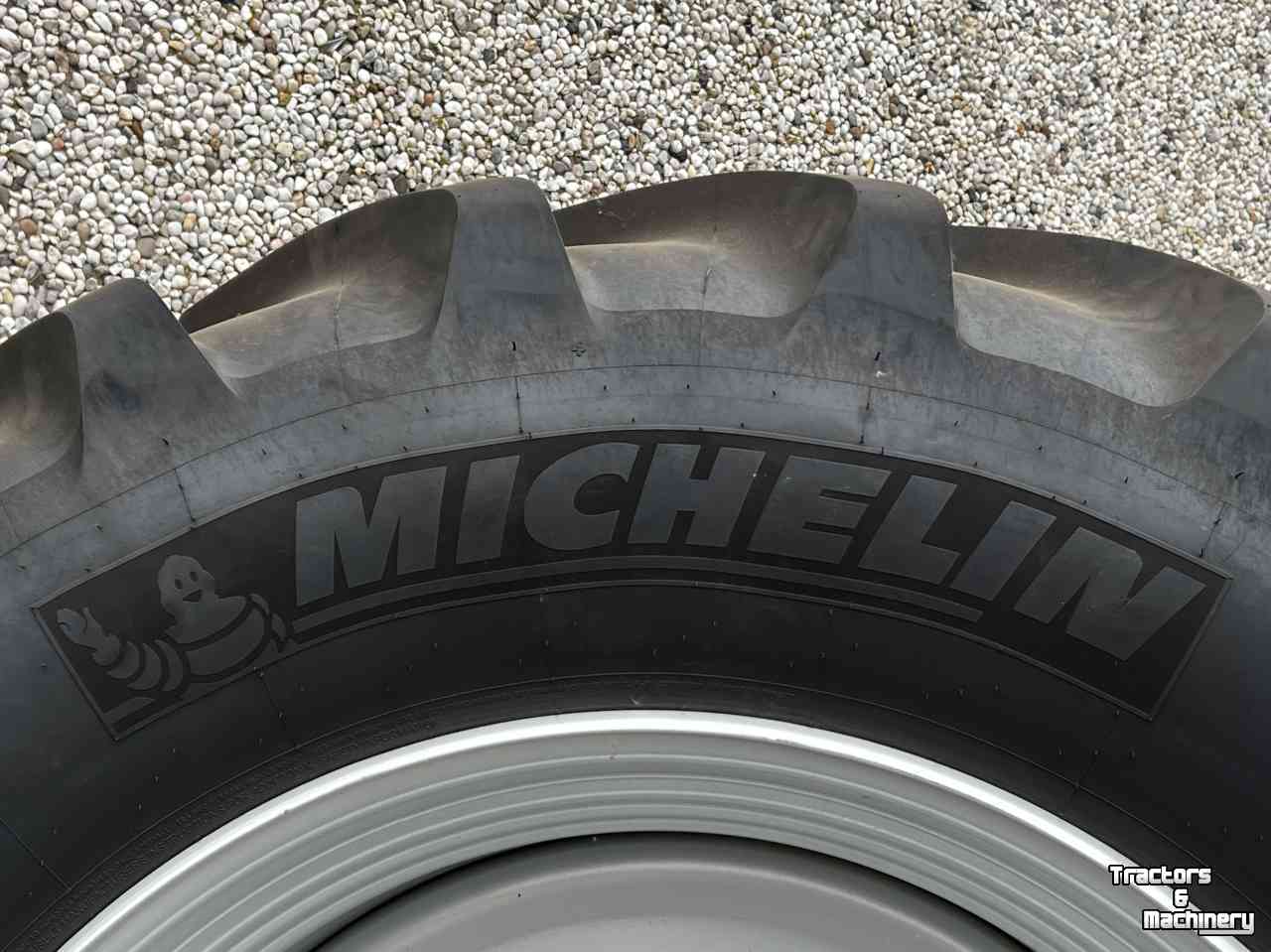 Wielen, Banden, Velgen & Afstandsringen Michelin 650/65R42 MultiBib 95% met vaste velg 221/265/8gaats