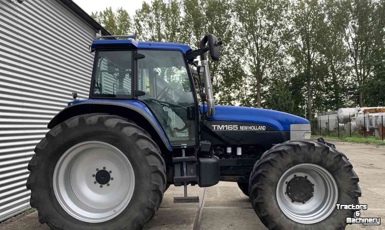 Traktoren New Holland TM165 PC