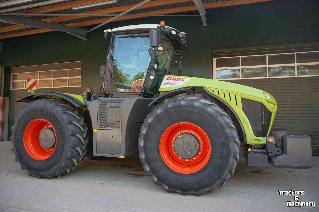 Traktoren Claas Xerion 4000 Trac