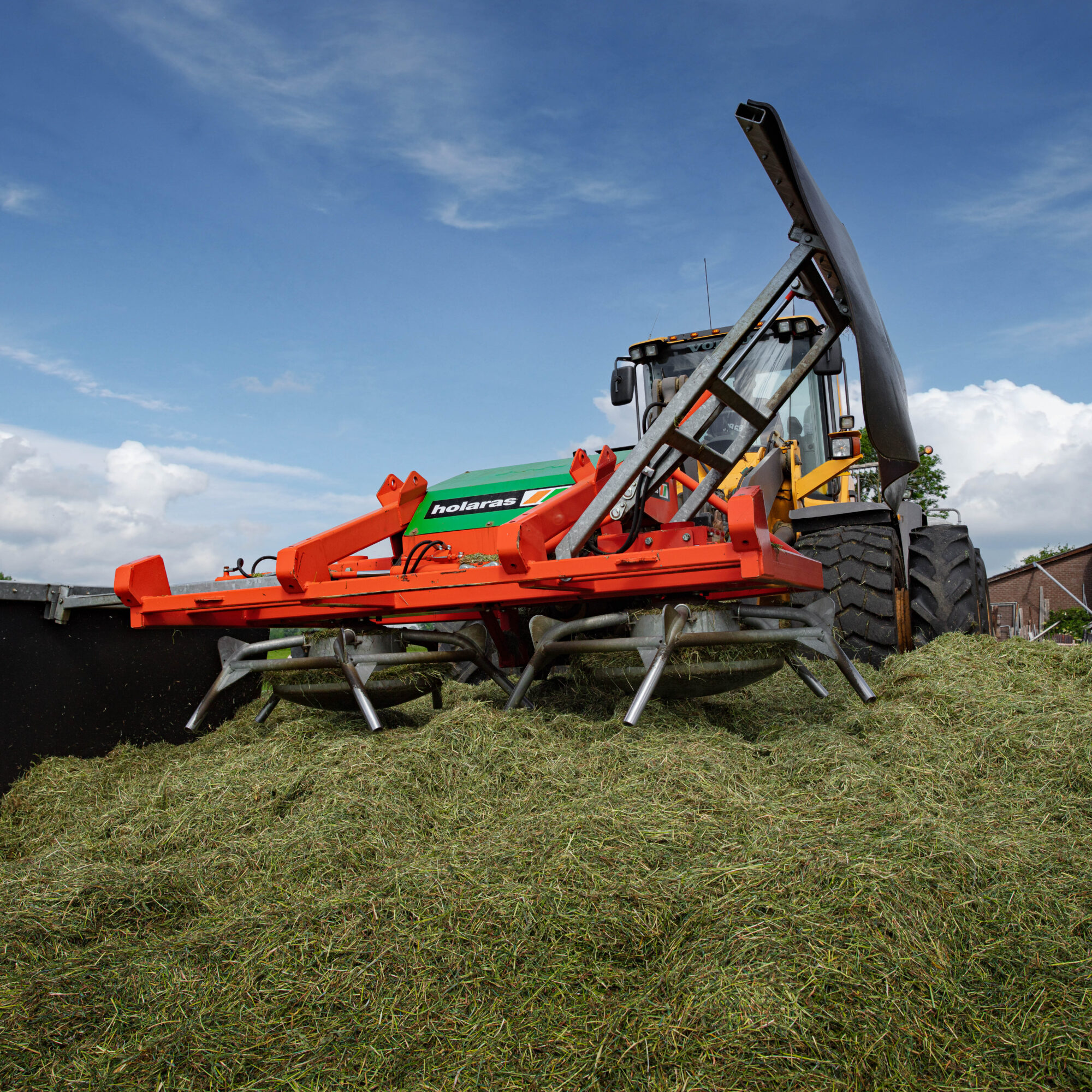 5.000ste Holaras kuilverdeler verkocht | Veehouderij Techniek
