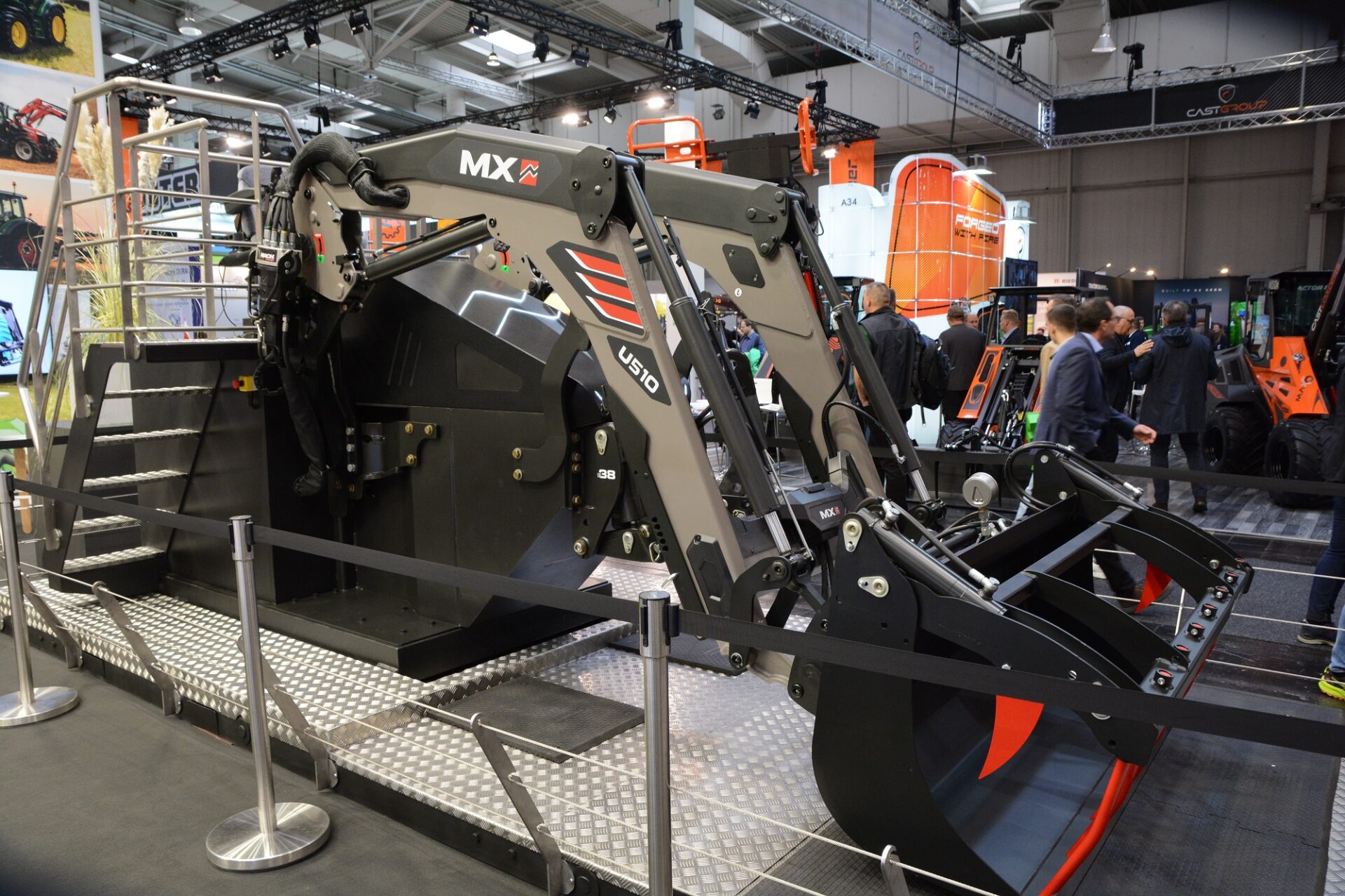 Agritechnica 2023: MX introduceert nieuwe U500-serie voorladers      | Veehouderij Techniek