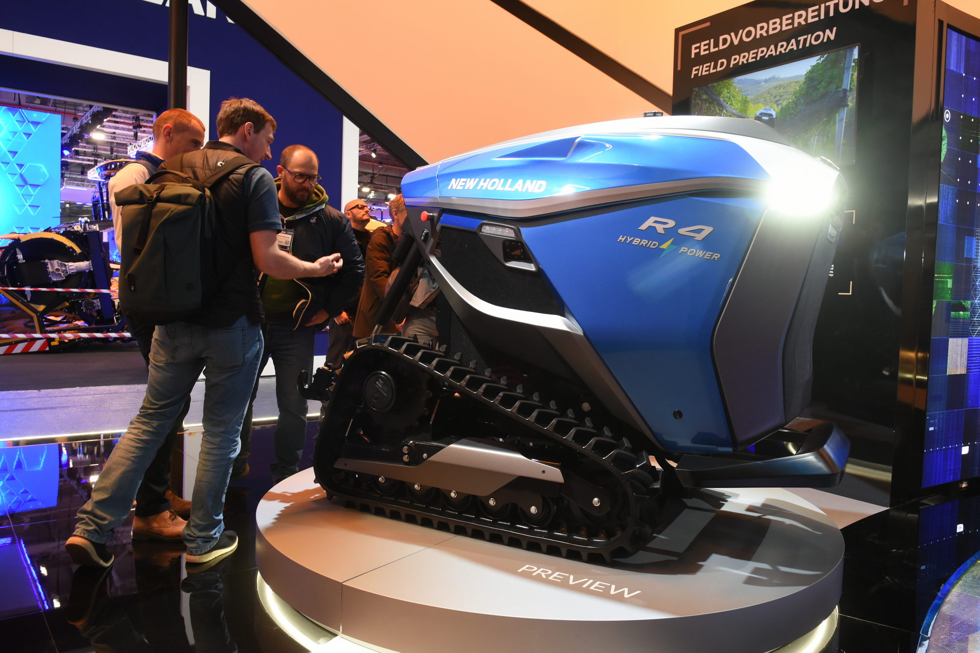 Agritechnica 2025: New Holland toont R4 fruitteeltrobot | LandbouwMechanisatie