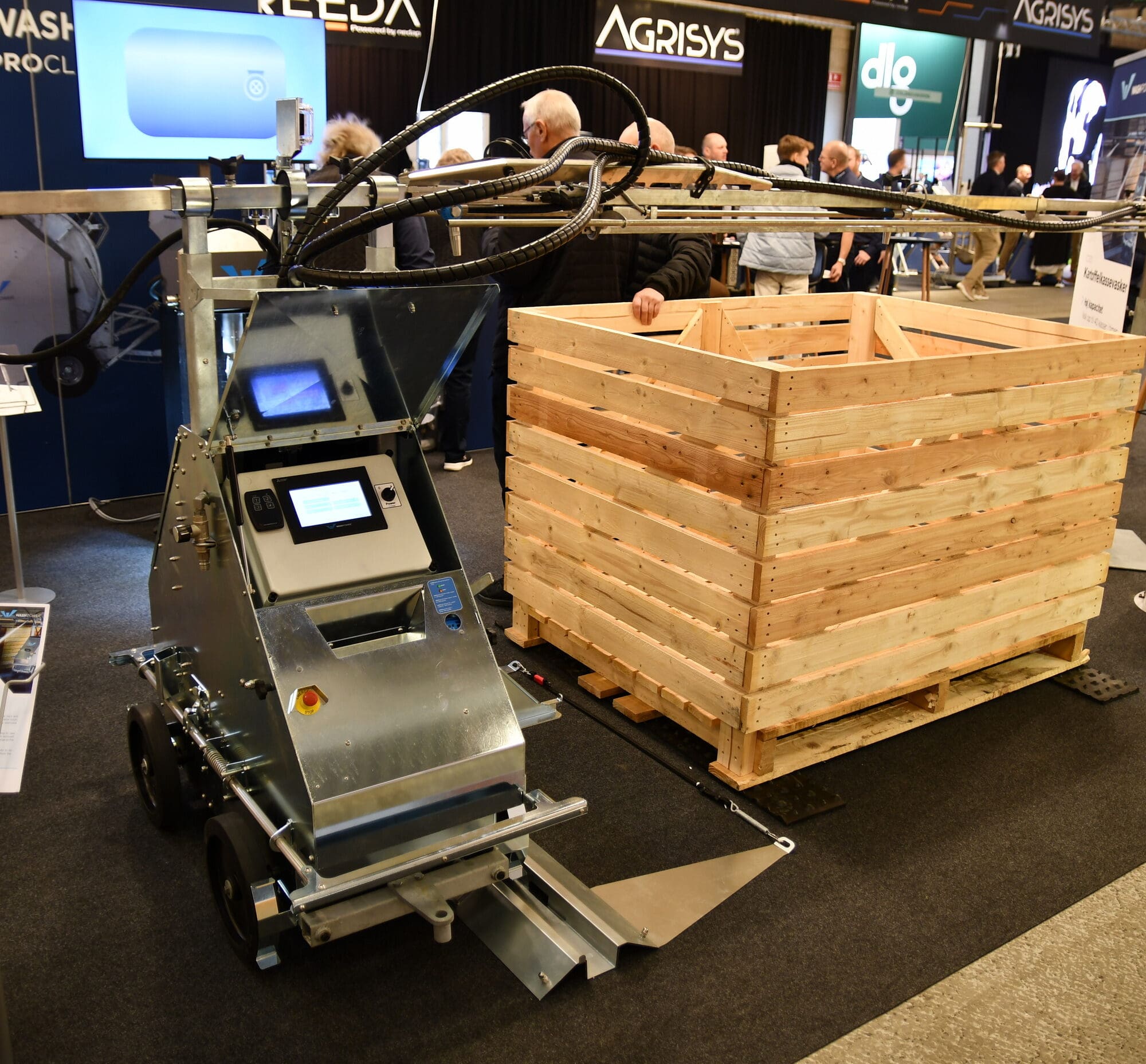 Agromek 2024: Rijdende kistenwasser van Washpower | LandbouwMechanisatie