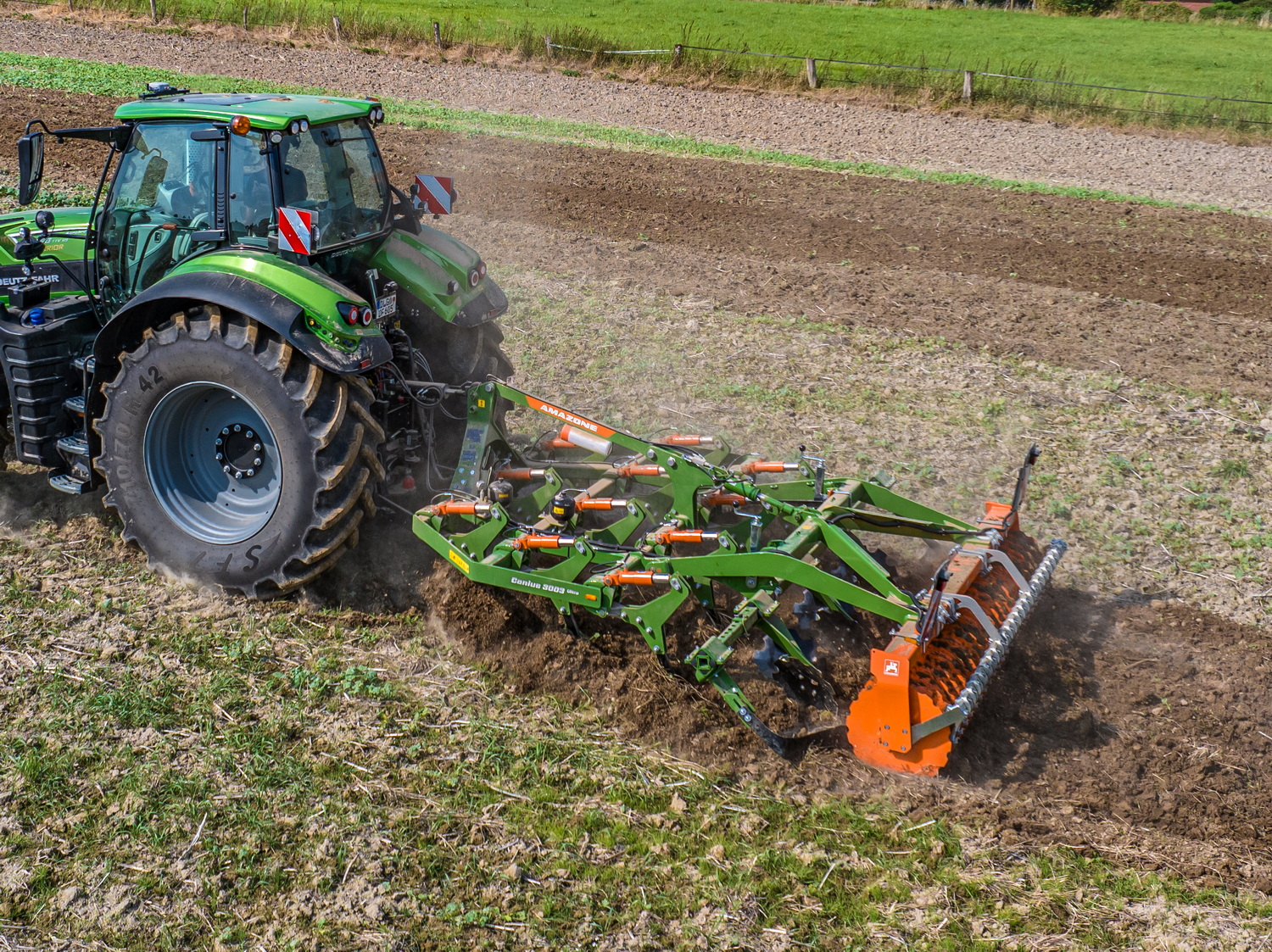 Amazone Cenius Ultra met hydraulische obstakelbeveiliging | LandbouwMechanisatie