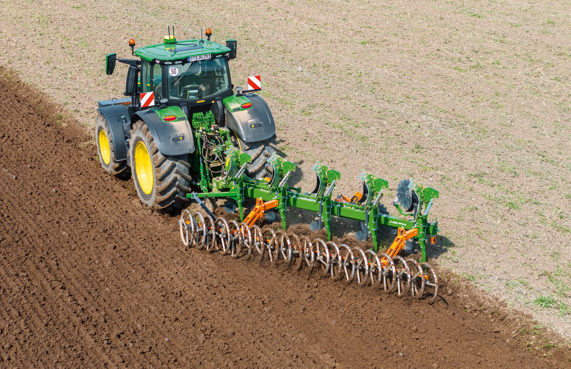 Amazone levert VSS pakker op Terex en Cayros ploegen | LandbouwMechanisatie
