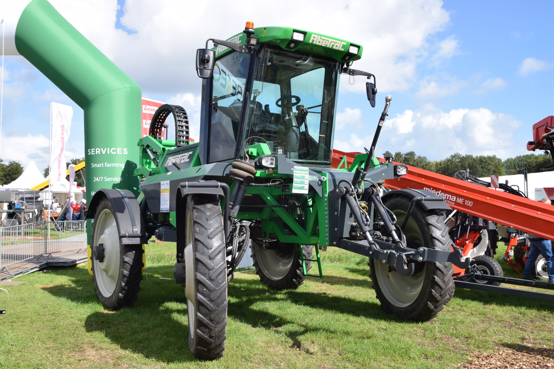 ATH 2022: Rebuild werktuigendrager van Abemec | LandbouwMechanisatie