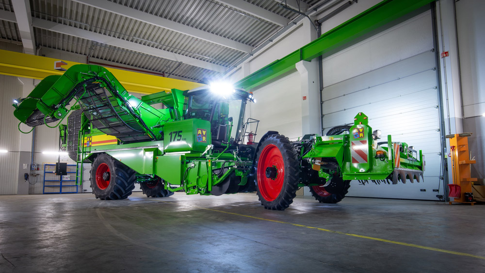 AVR Puma 4.0 in jubileum kleuren | LandbouwMechanisatie