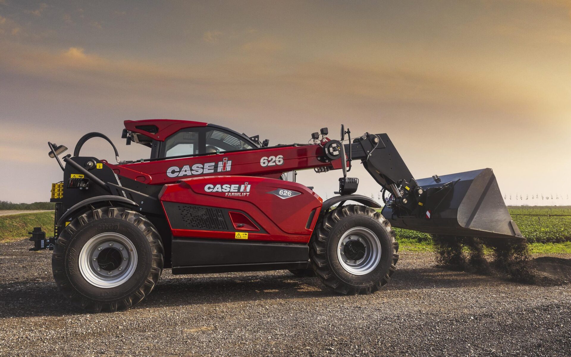 Case IH komt met nieuwe kleinere Farmlift 626 | Veehouderij Techniek