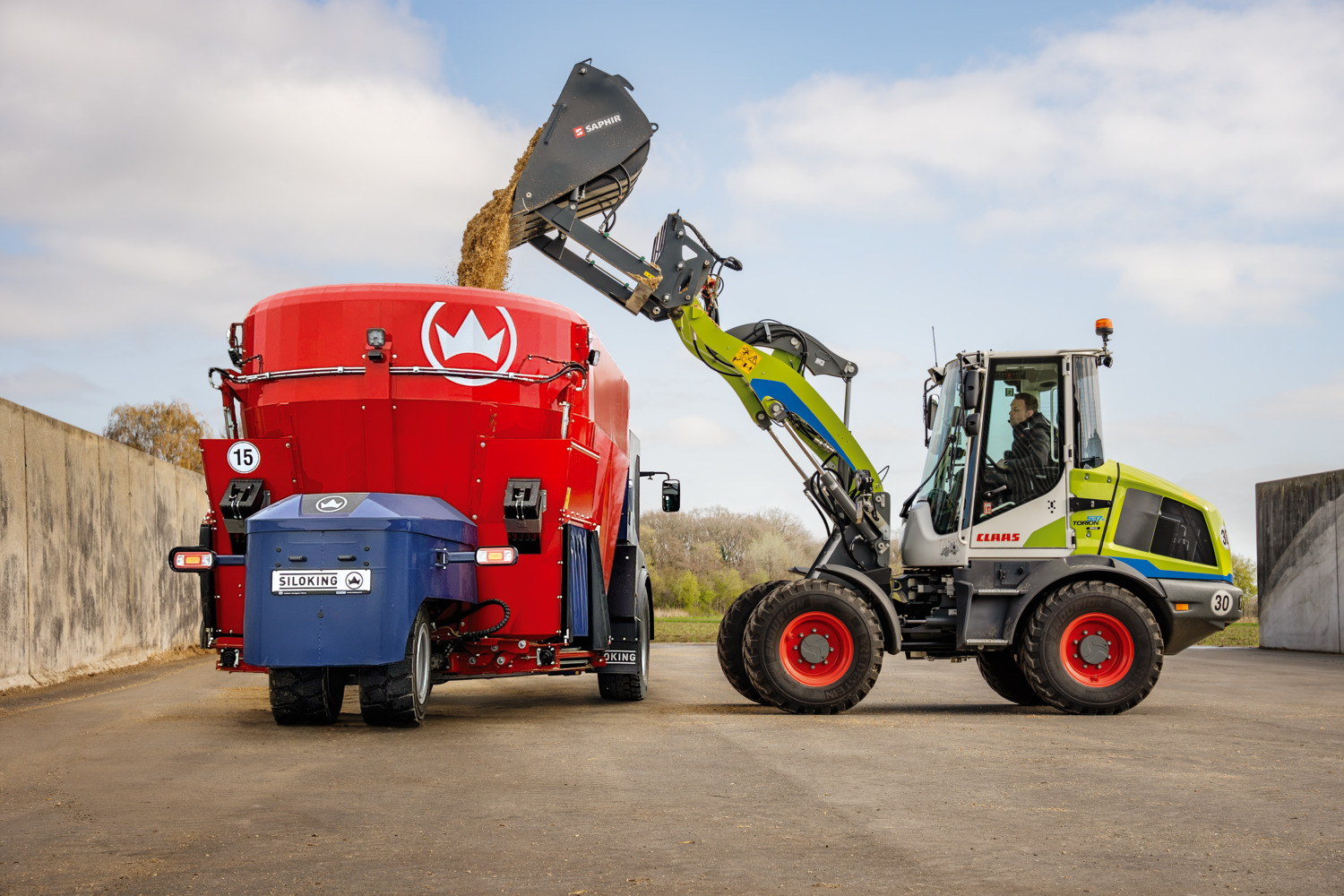 Claas brengt elektrische Torion 537e Sinus op de markt | Veehouderij Techniek
