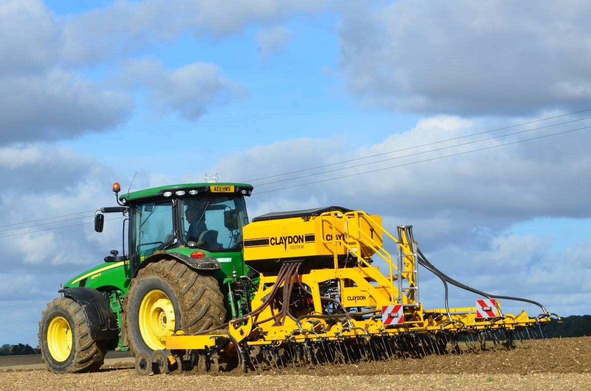 Claydon toont nieuwe Evolution M zaaimachines | LandbouwMechanisatie