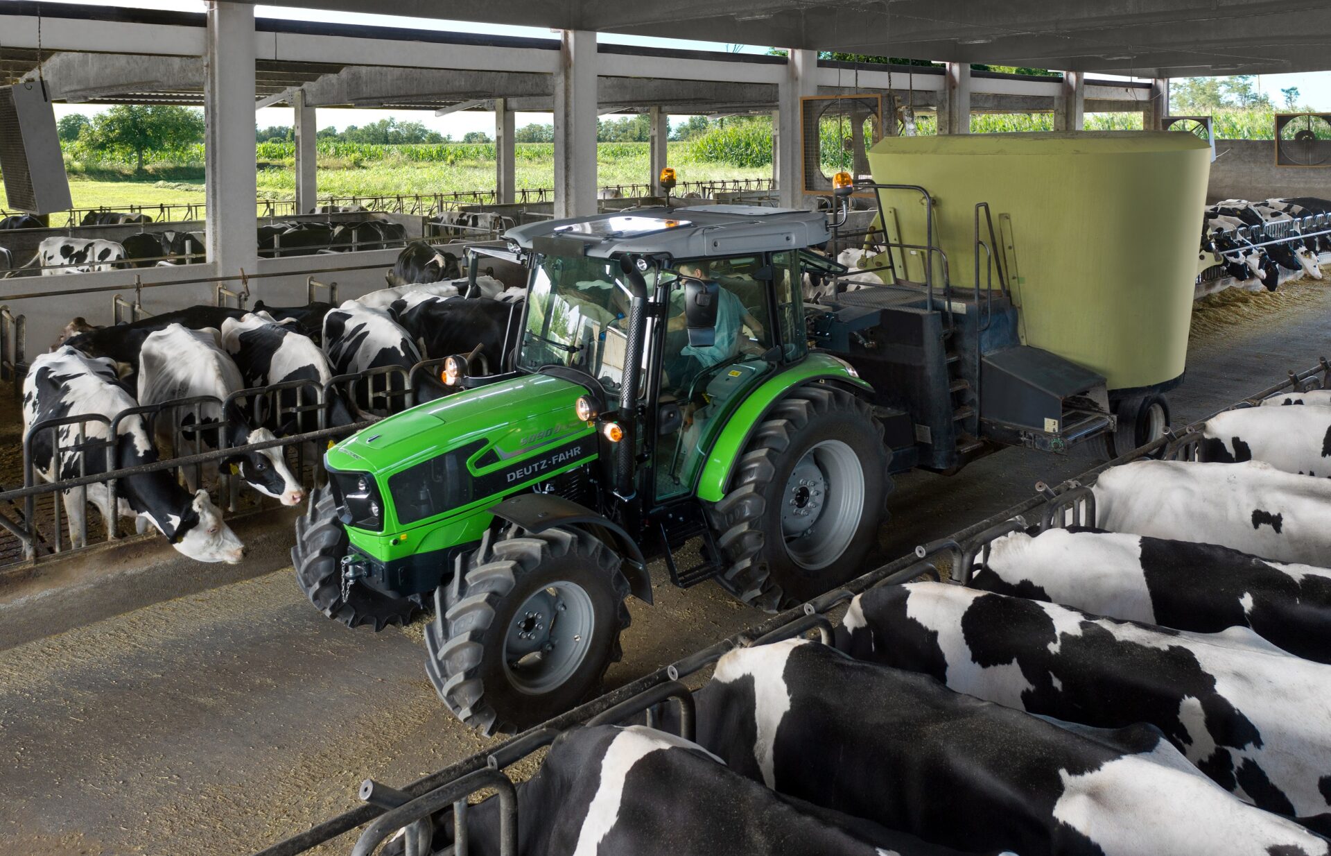 Deutz-Fahr 5D Keyline met Powershuttle | Veehouderij Techniek