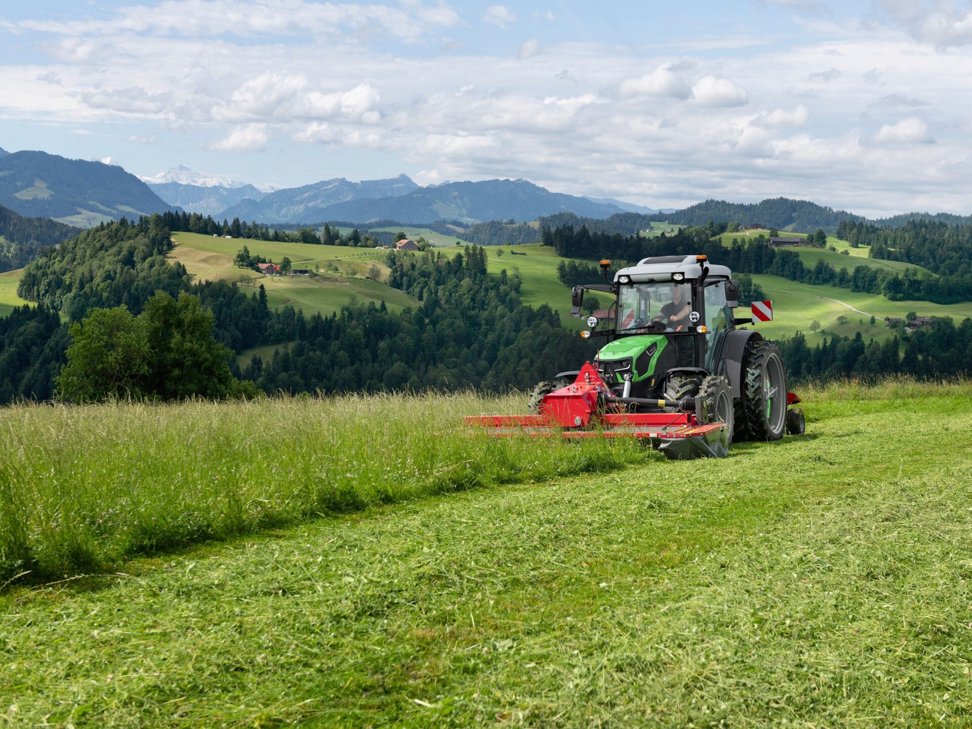 Deutz-Fahr presenteert nieuwe 5D-serie | Veehouderij Techniek