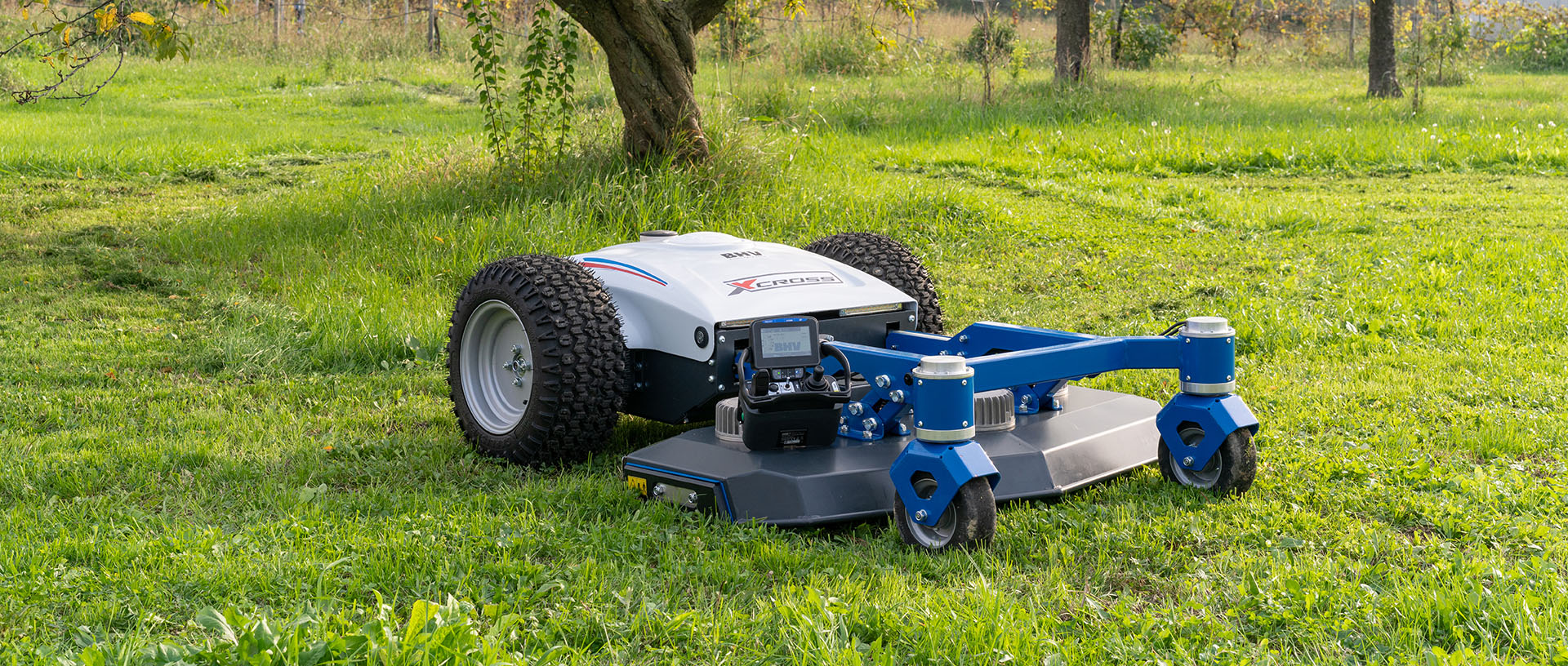 Eima 2024: Elektrische Barbieri Xcross kan autonoom maaien | Tuin en Park Techniek