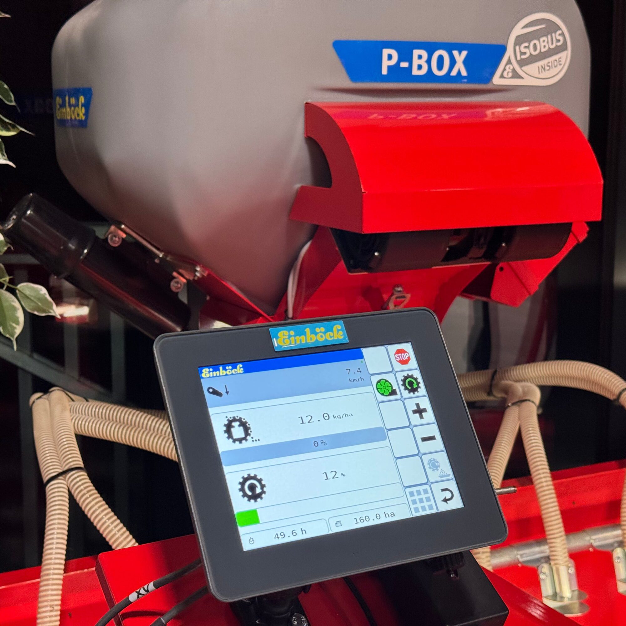 Einböck stuurt zaaimachine aan met isobus | LandbouwMechanisatie