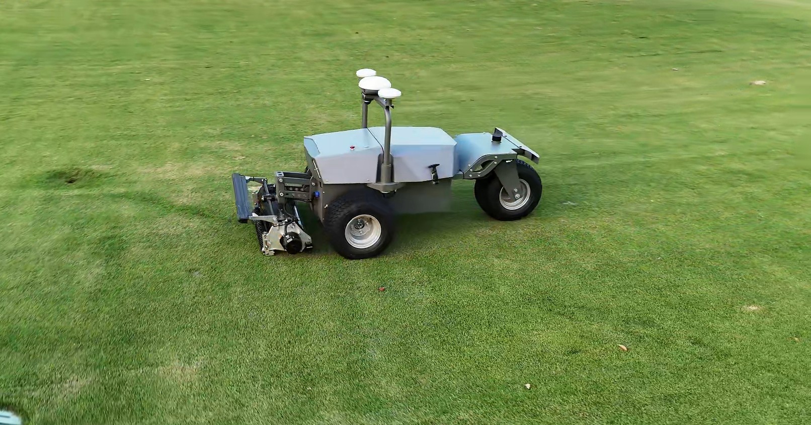 FJ Dynamics komt na cirkelmaaier ook met autonome kooimaaier | Tuin en Park Techniek