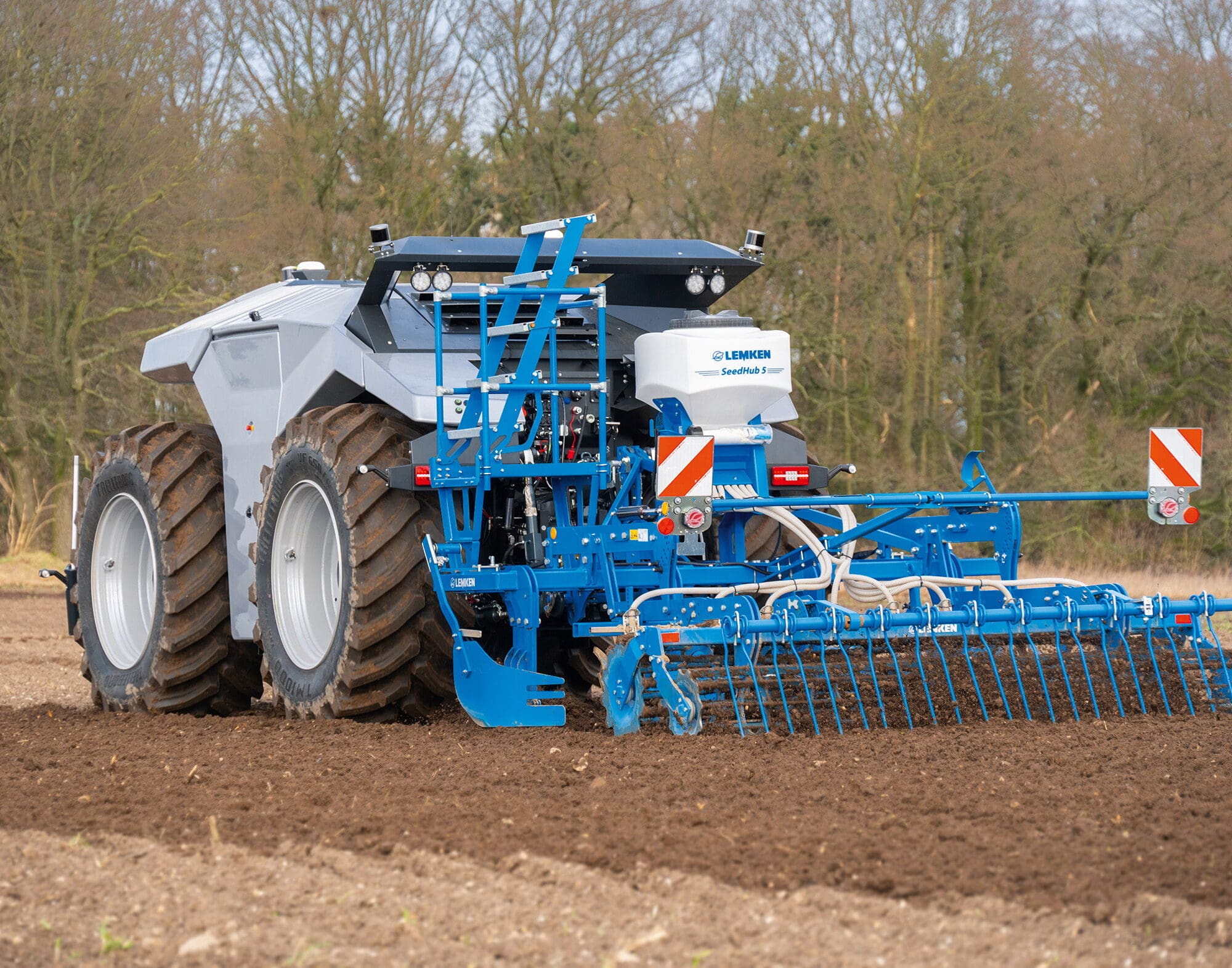 Fronthef op autonome trekker van Lemken en Krone | LandbouwMechanisatie