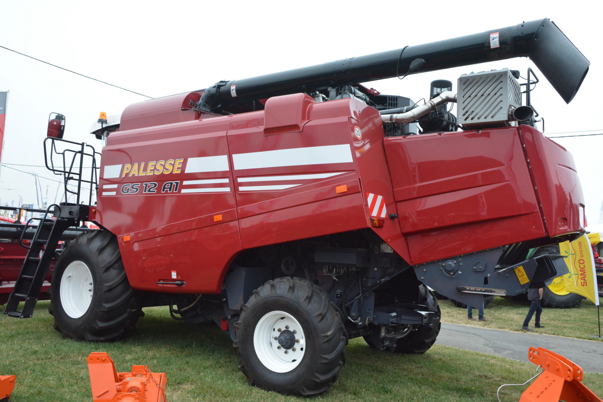 Gomselmash stapt over op Russische motoren | LandbouwMechanisatie