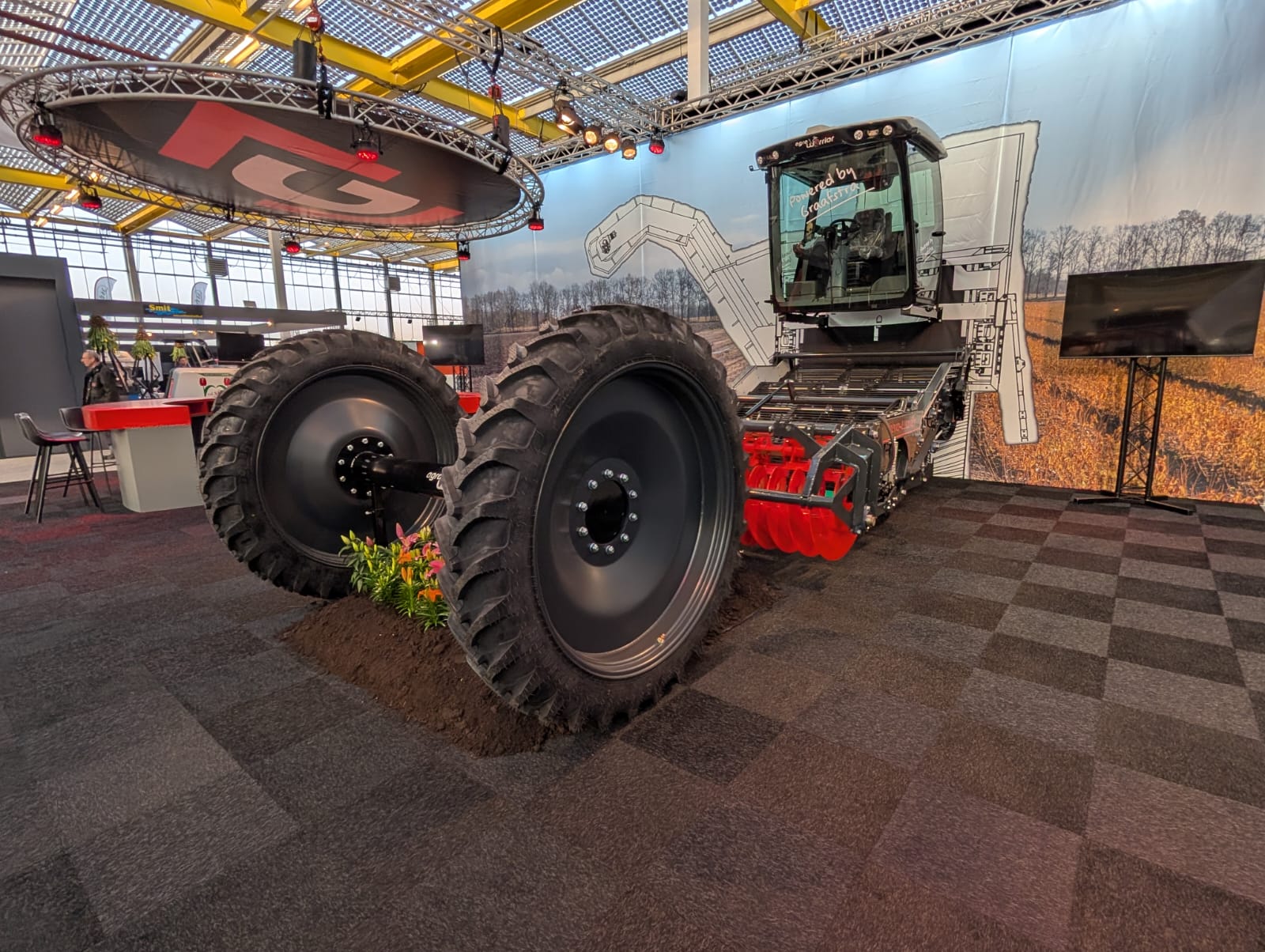 Graafstra introduceert Warrior zelfrijdende wagenrooier | LandbouwMechanisatie