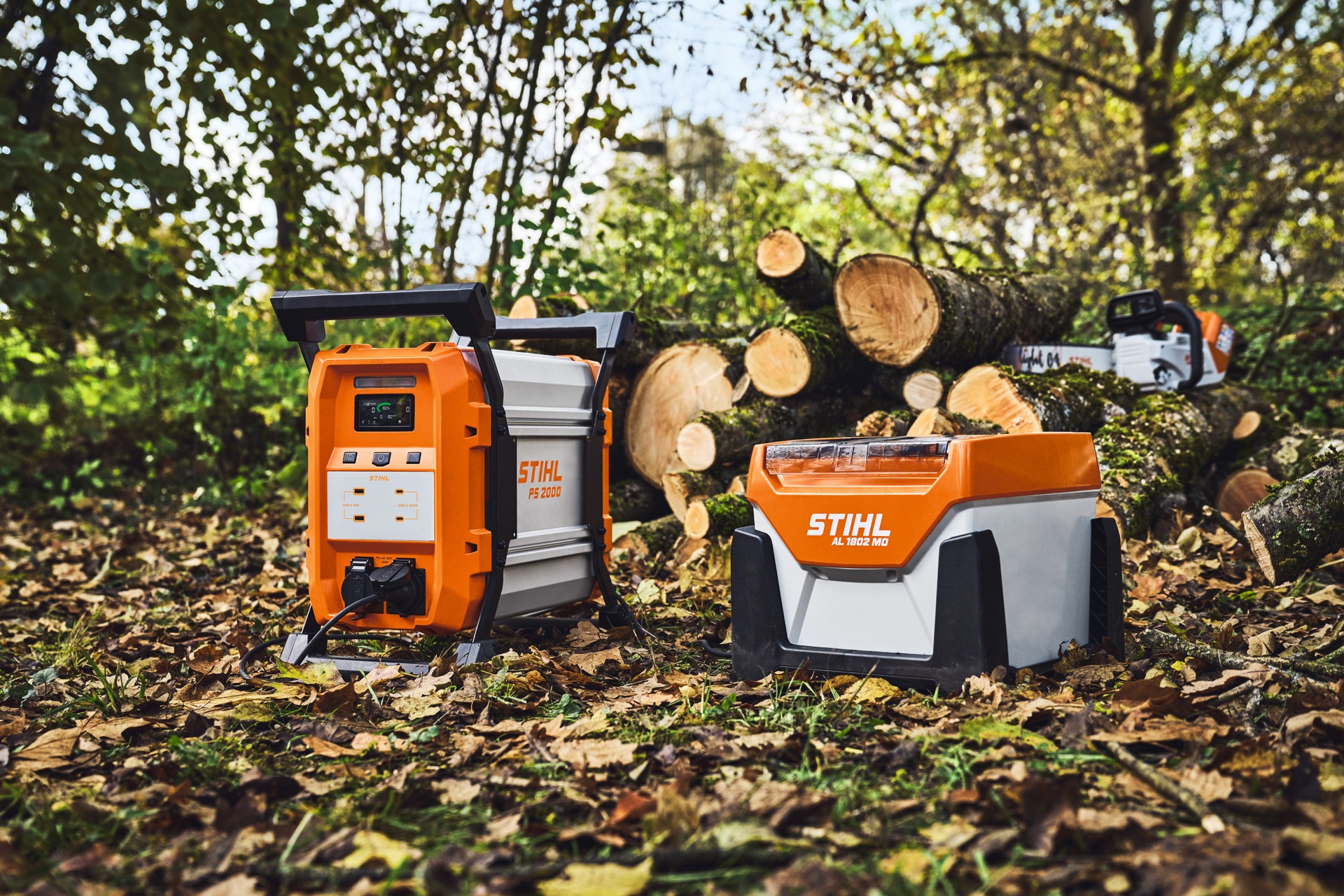 Grote Stihl-powerbank voor opladen accu's op locatie | Tuin en Park Techniek