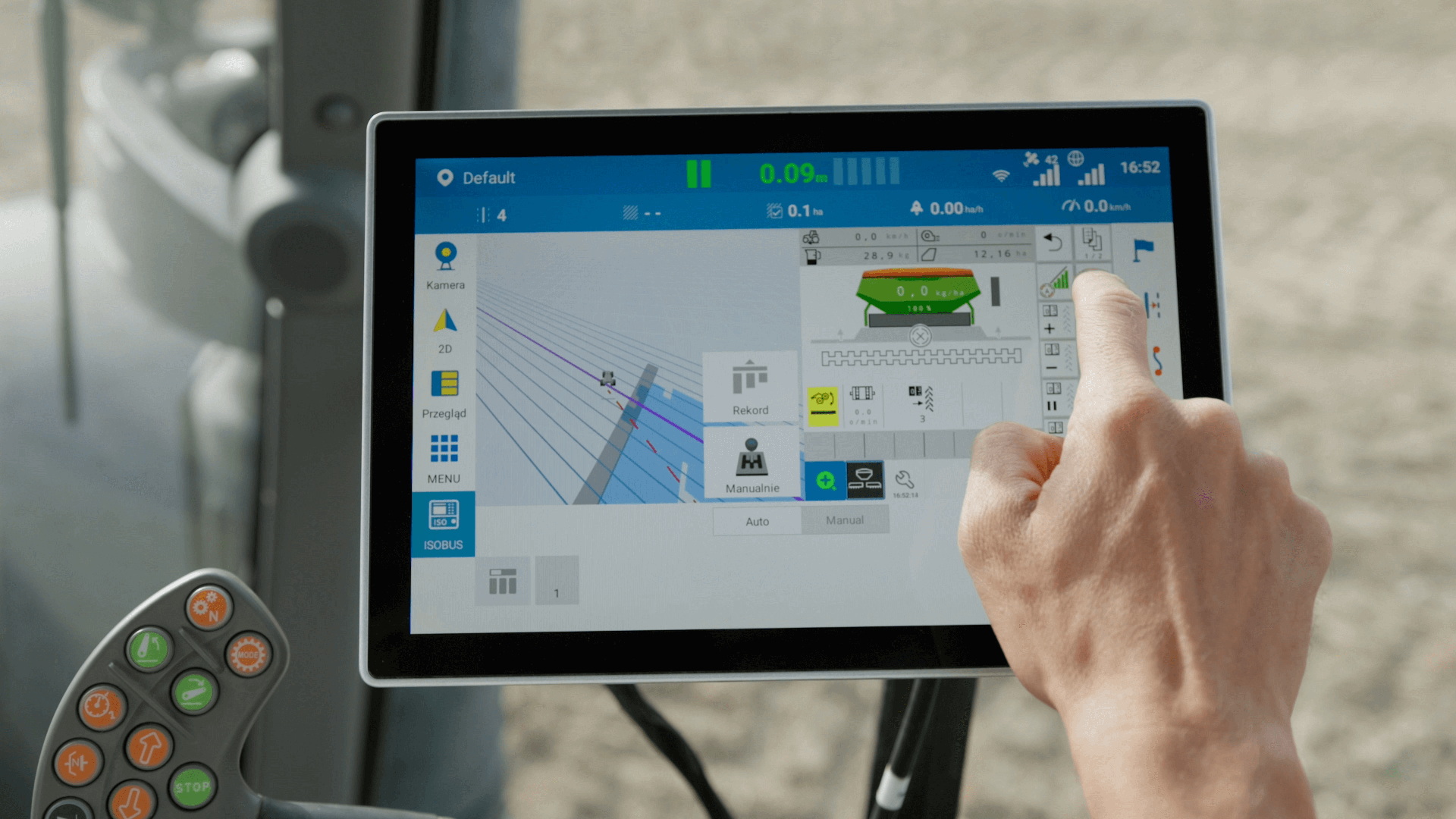 Groter scherm en isobus voor Sveaverken stuursysteem | LandbouwMechanisatie