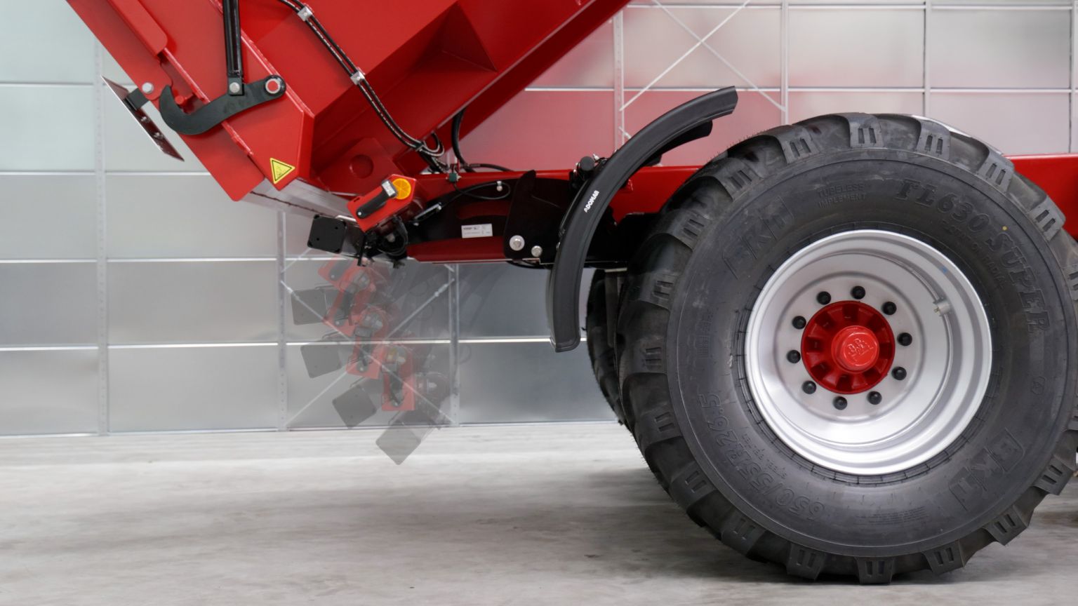 Hydraulisch opklapbare onderrijbeveiliging van Krampe | LandbouwMechanisatie