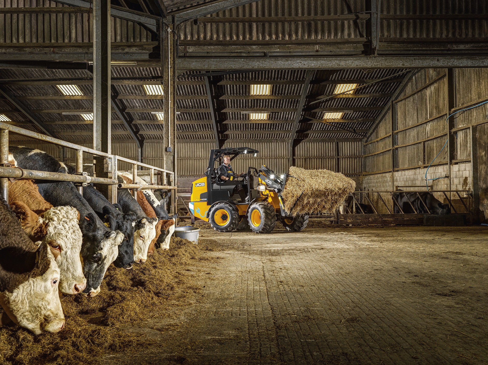 JCB komt met elektrische 403E shovel | Veehouderij Techniek