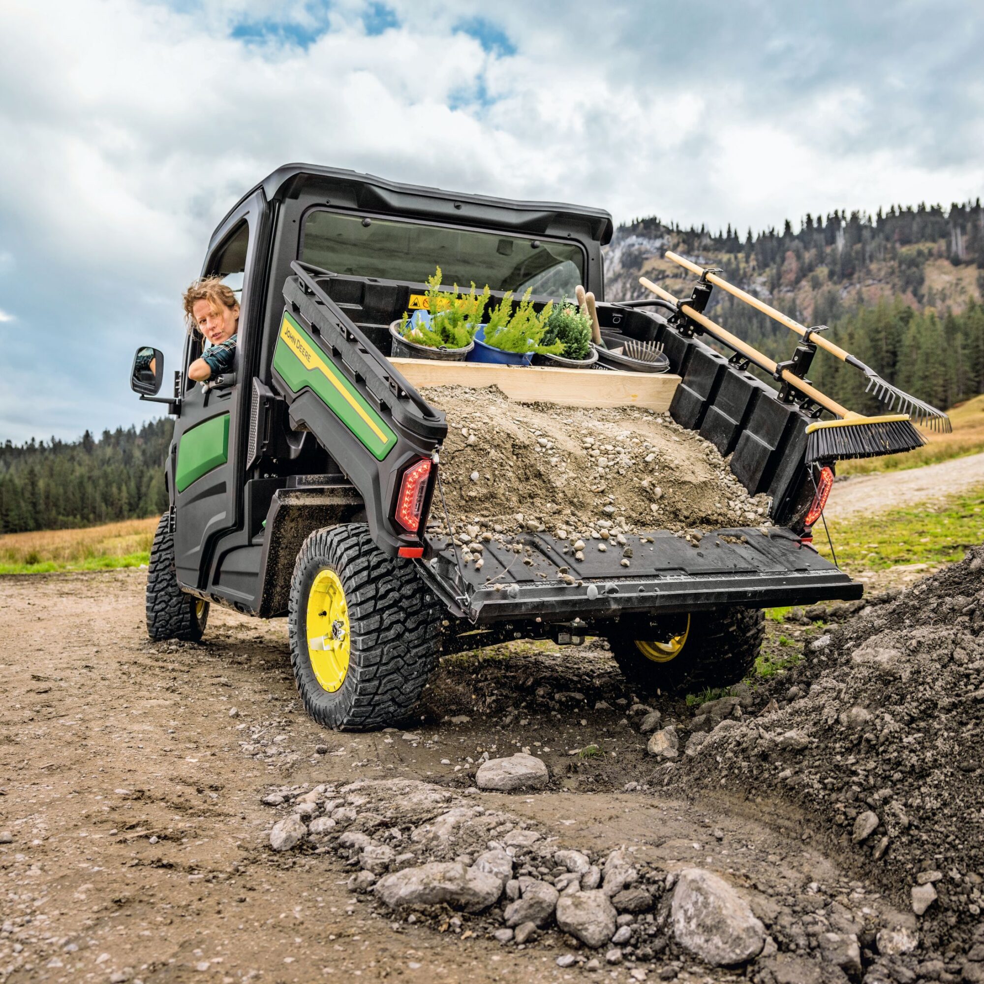 John Deere presenteert nieuwe Gator | Tuin en Park Techniek