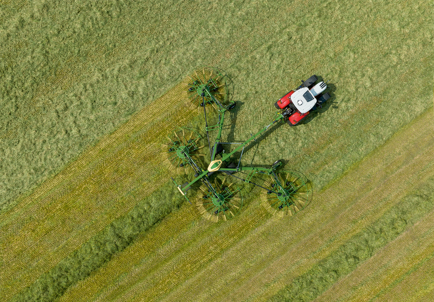 Krone breidt serie vierrotorharken uit met de Swadro TC 1570 | Veehouderij Techniek