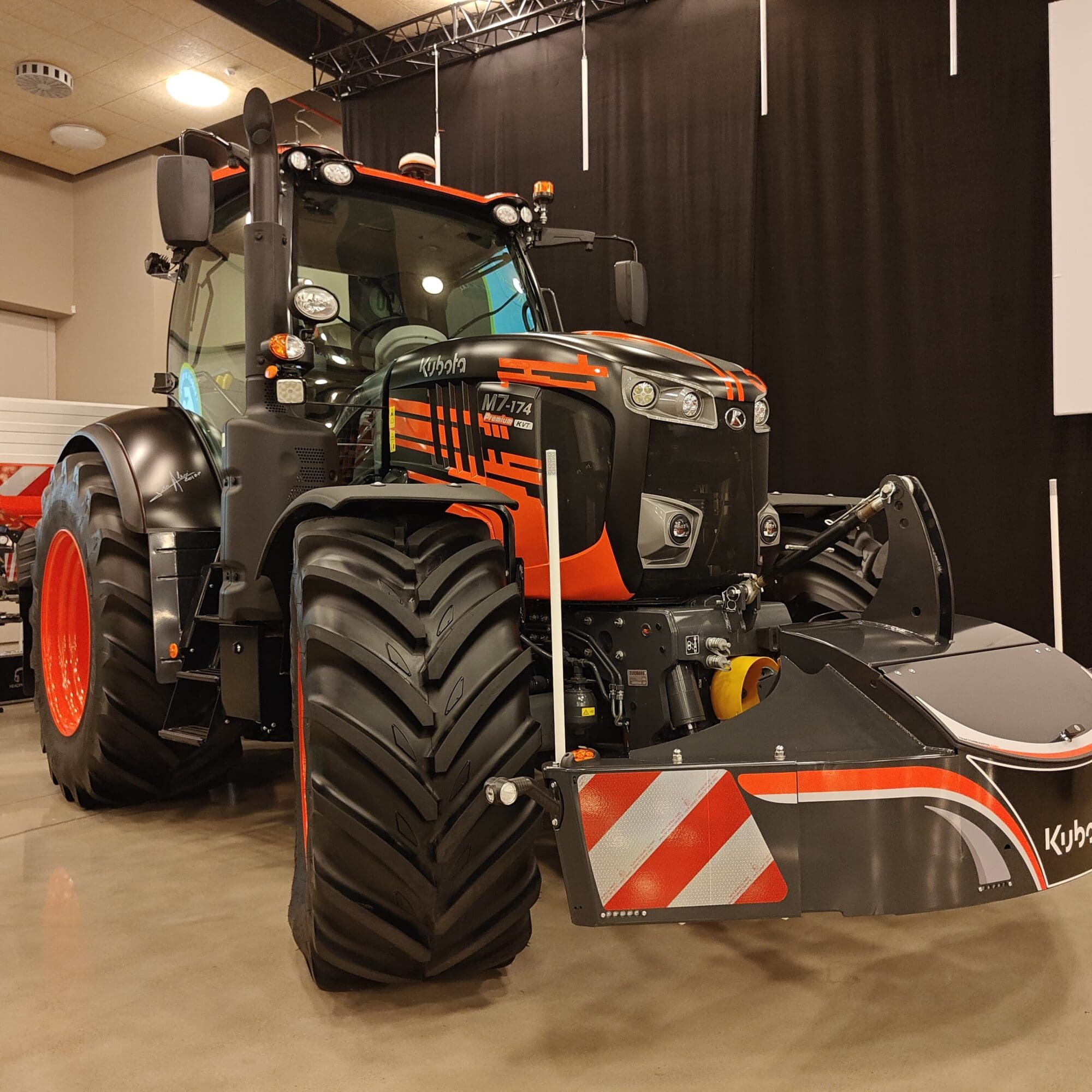 Kubota lanceert M7004-trekkers nu ook in Europa | LandbouwMechanisatie