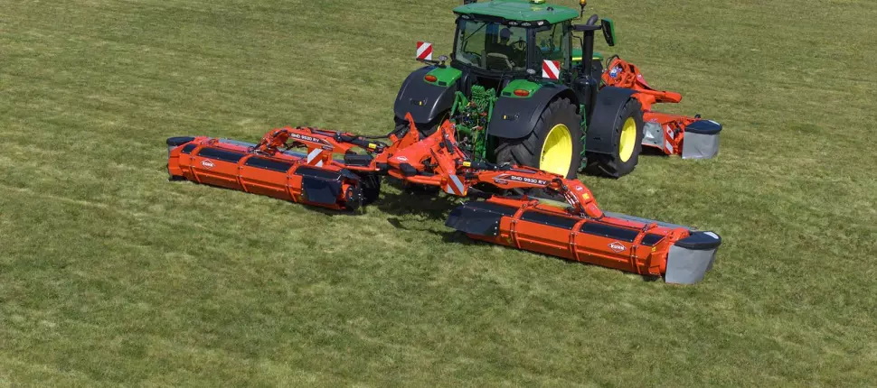 Kuhn bouwt vlindermaaier met vijzel | Veehouderij Techniek