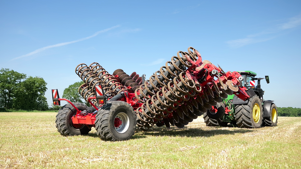 Kverneland Qualidisc schijveneg werkt 10,25 meter breed | LandbouwMechanisatie