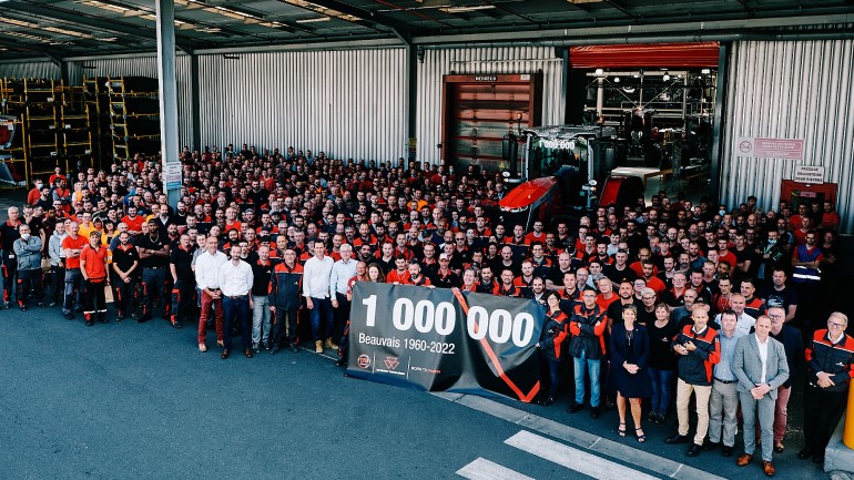 Massey Ferguson bouwt 1 miljoenste trekker in Beauvais | LandbouwMechanisatie
