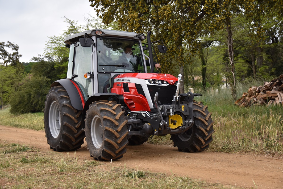 MF komt met nieuwe 3-serie | Tuin en Park Techniek