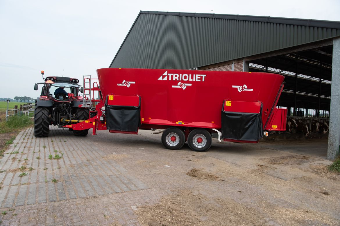 Nauwkeuriger weegsysteem op Trioliet tandemvoermengwagens | Veehouderij Techniek