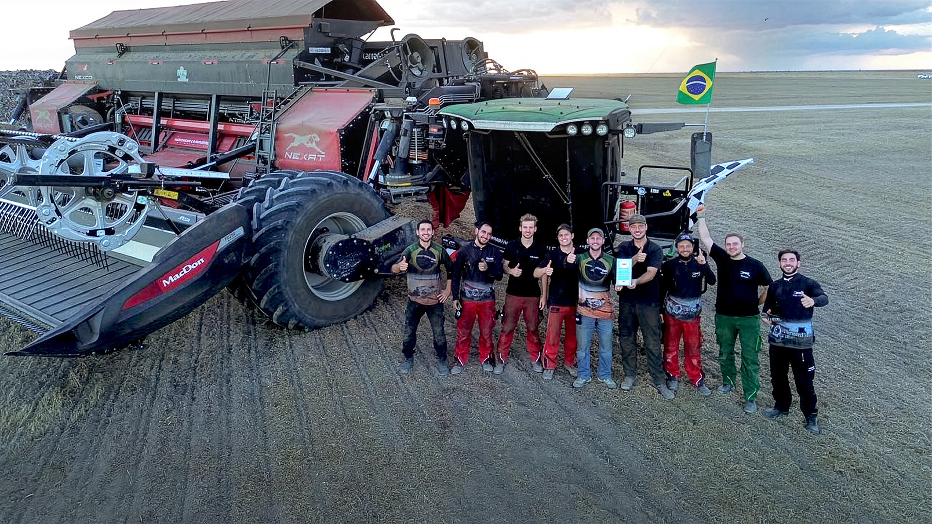Nexat wereldrecordhouder soja dorsen | LandbouwMechanisatie