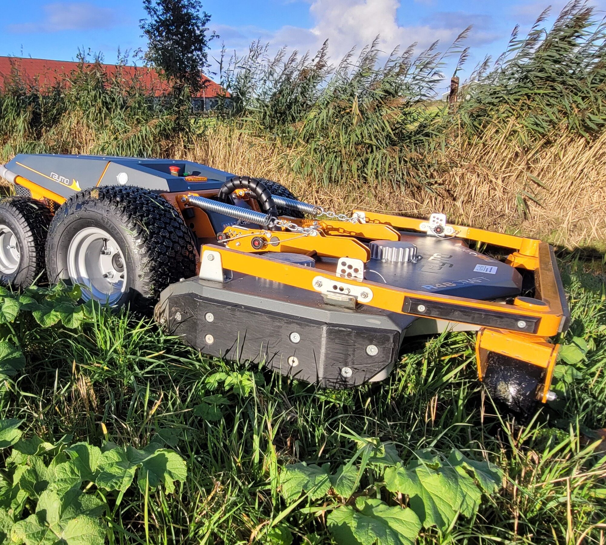 Nieuw ruwterreindek voor Raymo-werktuigendragers | Tuin en Park Techniek