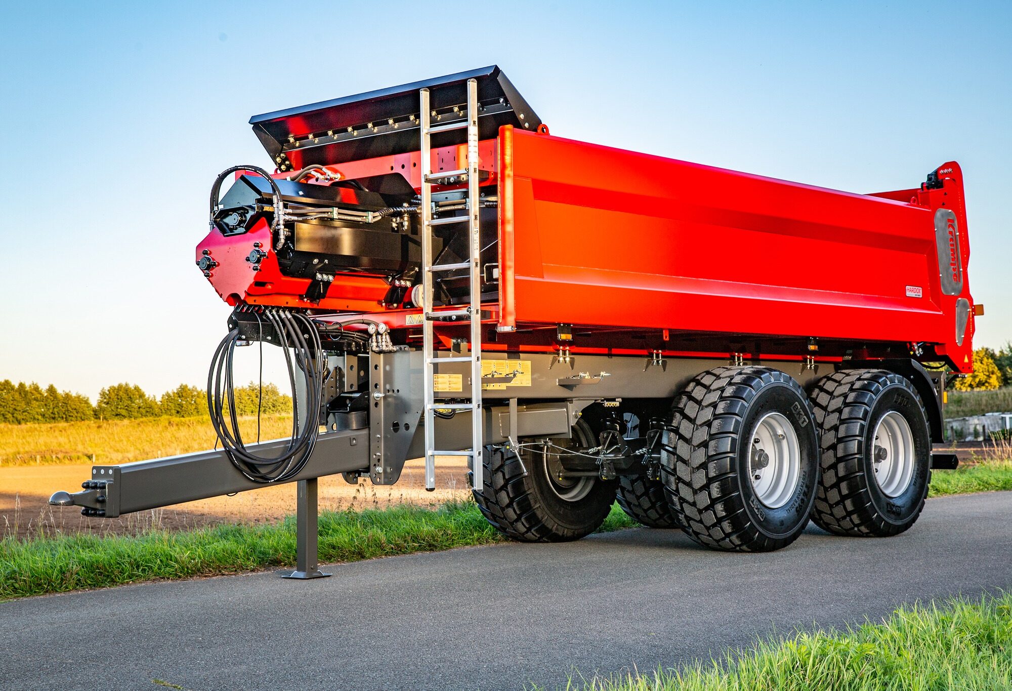 Nieuwe afschuifwagen van Krampe | LandbouwMechanisatie