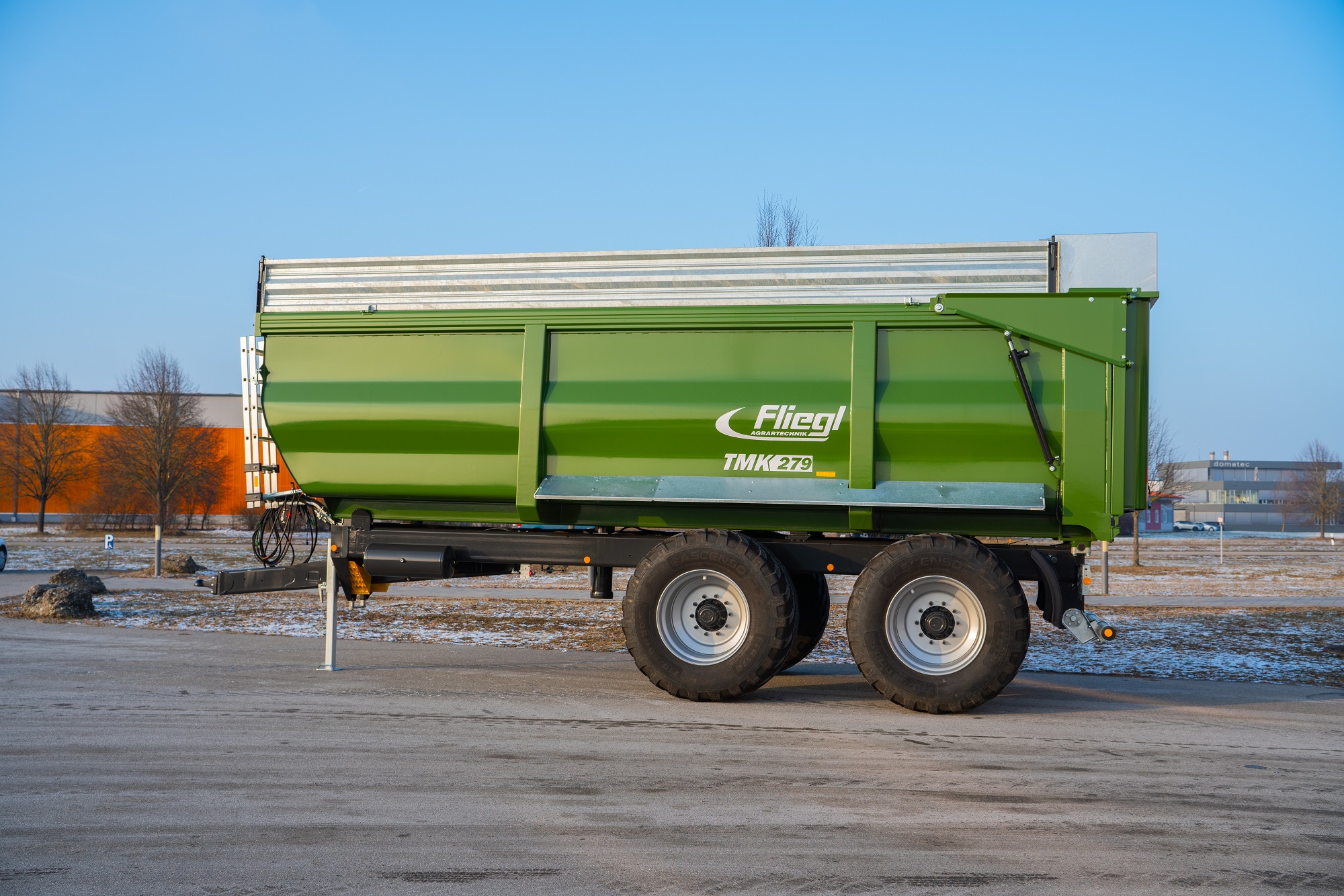Nieuwe TMK 279 kiepwagen van Fliegl | LandbouwMechanisatie