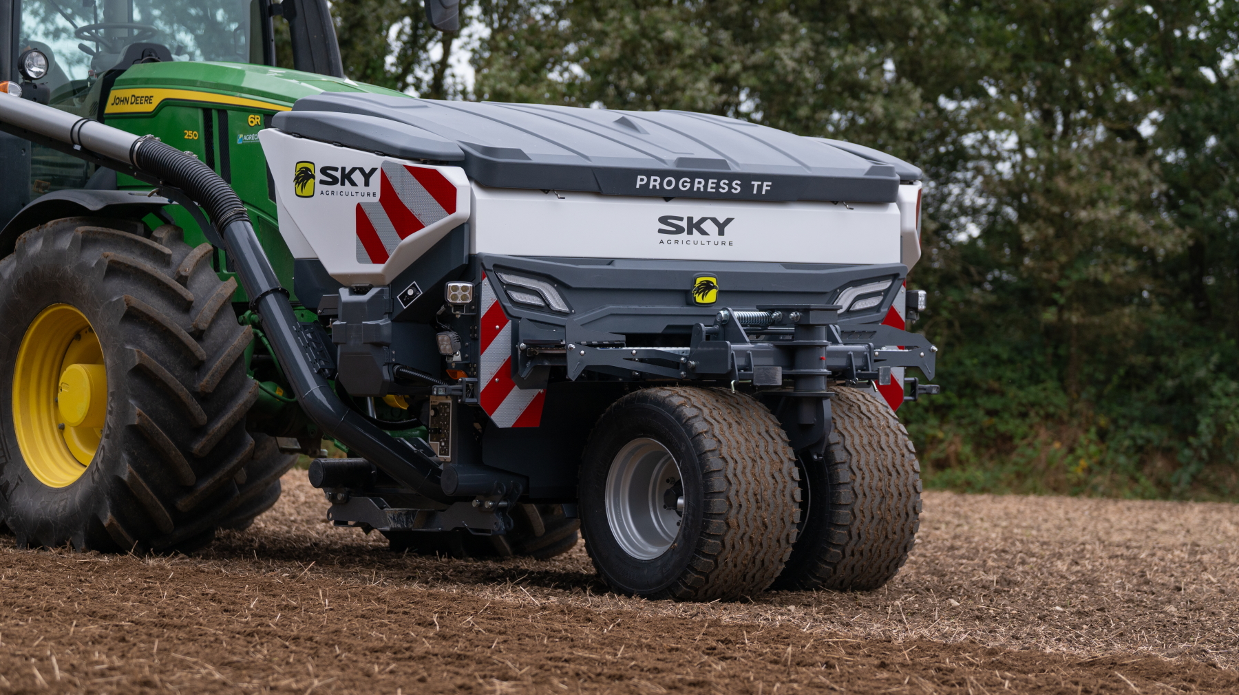 Sky Agriculture vernieuwt fronttank | LandbouwMechanisatie