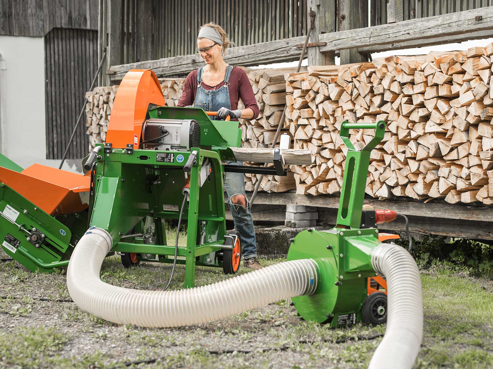 Stierman de Leeuw draagt import Posch over aan Dutch Soil Equipment | Mechaman