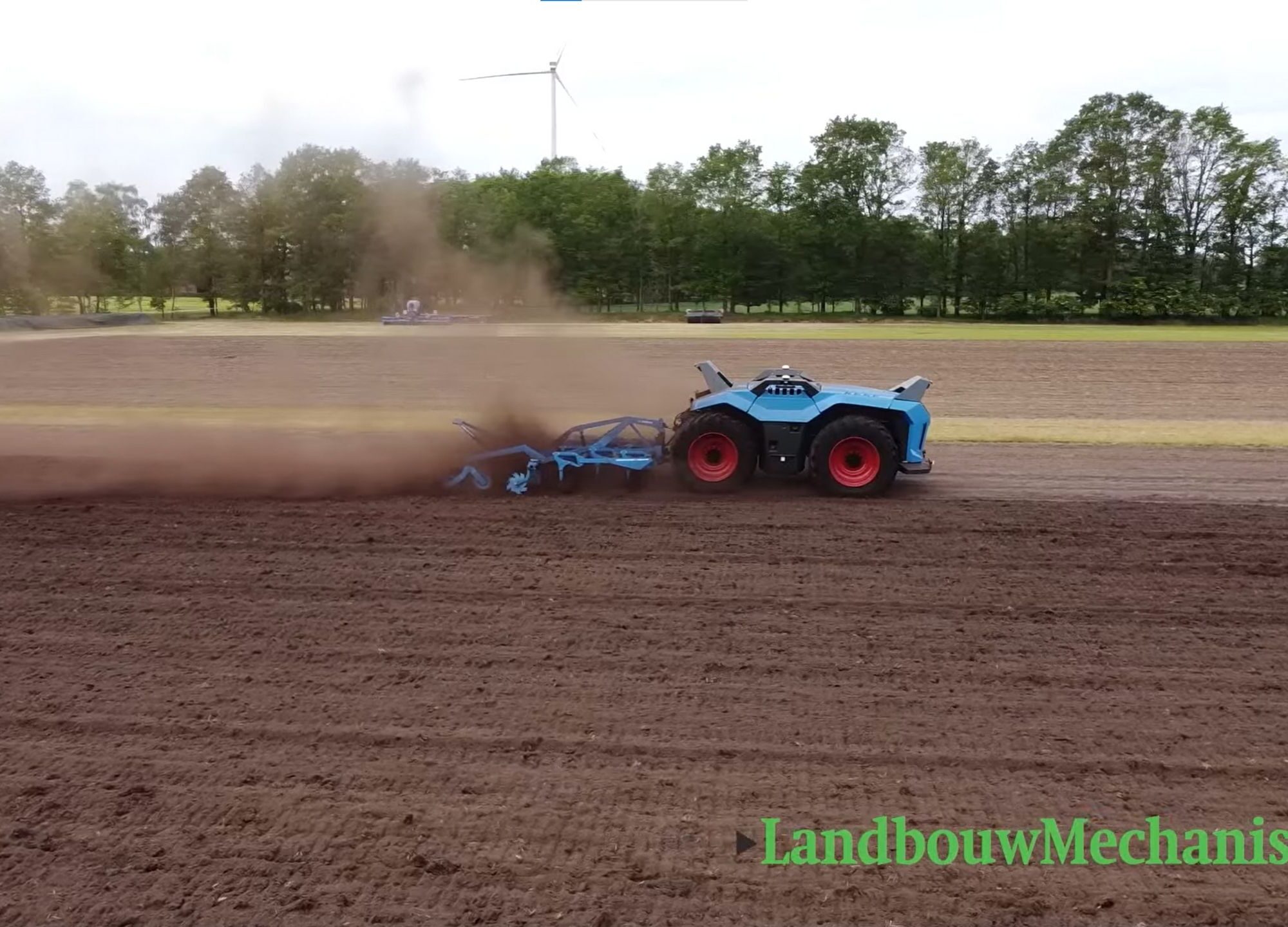 VIDEO | Combined Powers presenteert VTE: de autonome trekker | LandbouwMechanisatie