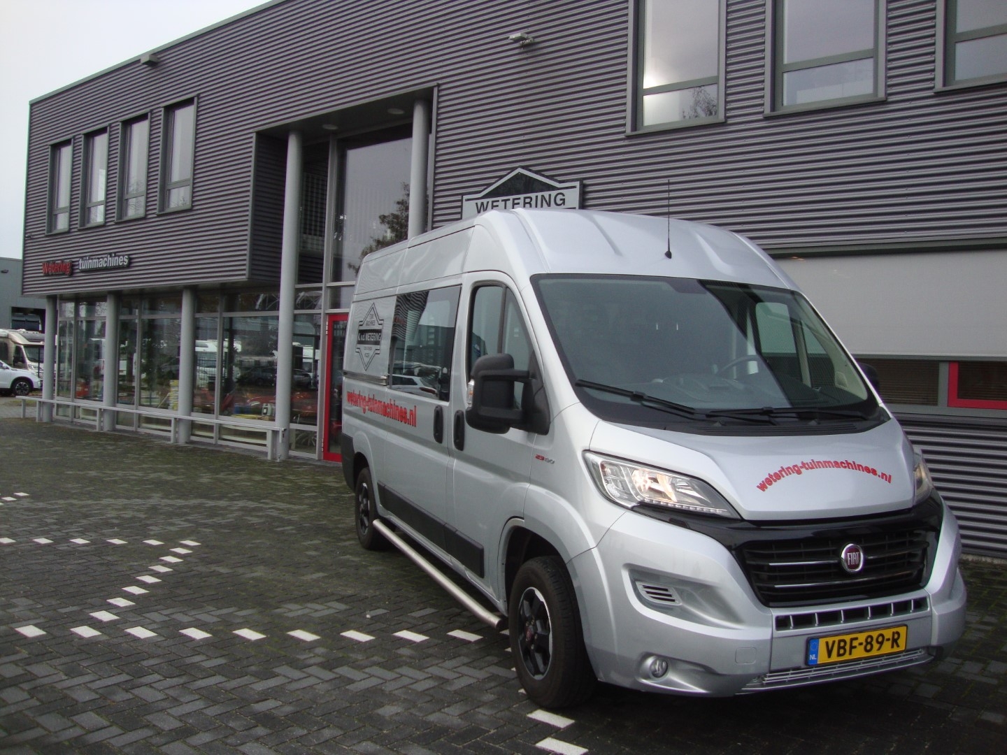 Wetering Tuinmachines schaalt werkzaamheden af | Mechaman
