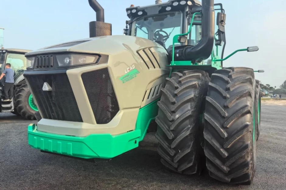 Zware hybride kniktrekker van Lingong | LandbouwMechanisatie