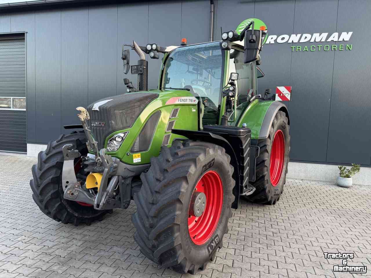 Tractor / Trekker Fendt 718 S4 power plus