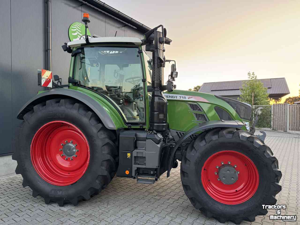 Tractor / Trekker Fendt 718 S4 power plus