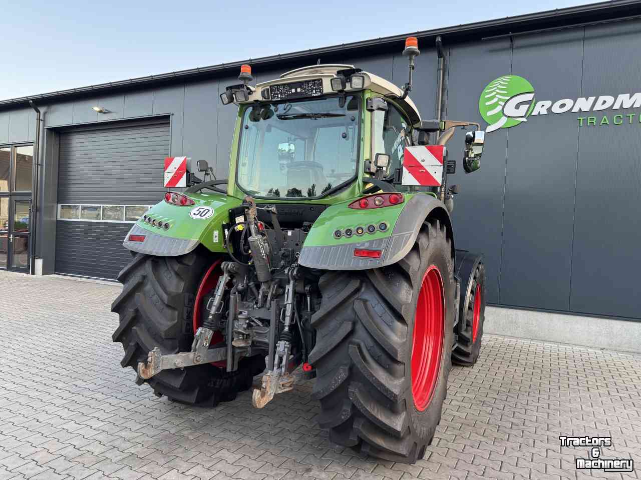 Tractor / Trekker Fendt 718 S4 power plus