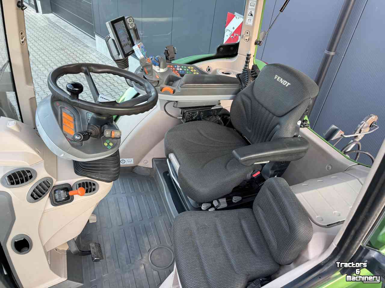 Tractor / Trekker Fendt 718 S4 power plus